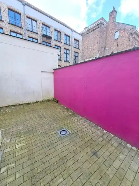 Ruim 2-slaapkamerappartement met ruim TERRAS te huur in Brugge foto 9