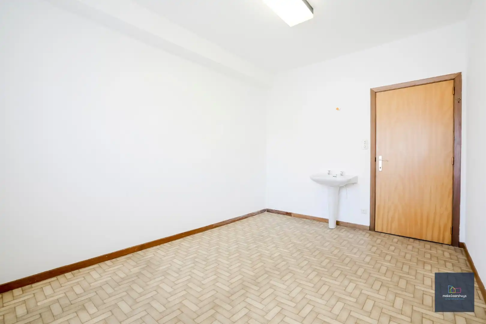 Te renoveren, ruim 3-slp.app met garage en kelder (Plan uw bezoek)  foto 12