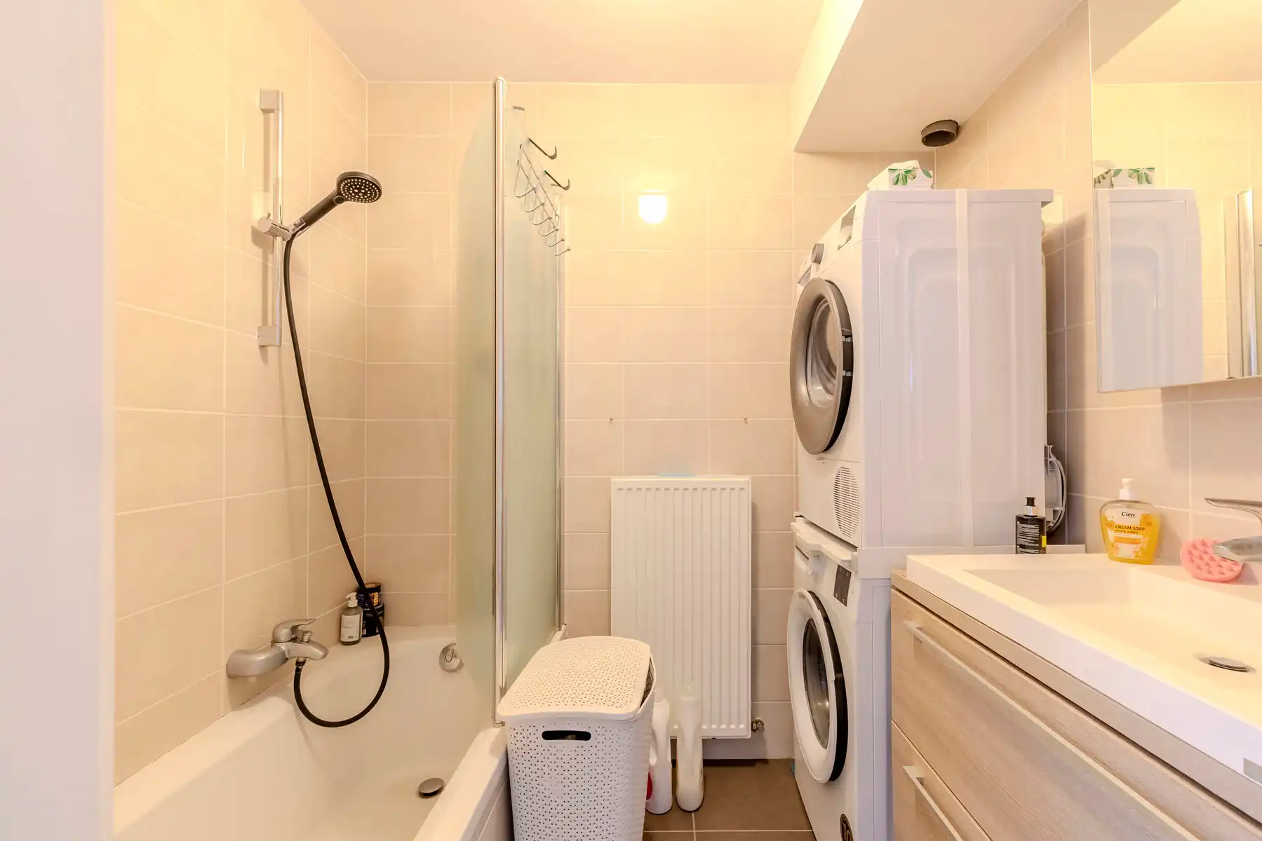 Instapklaar 1-slaapkamerappartement in Minderhout foto 15