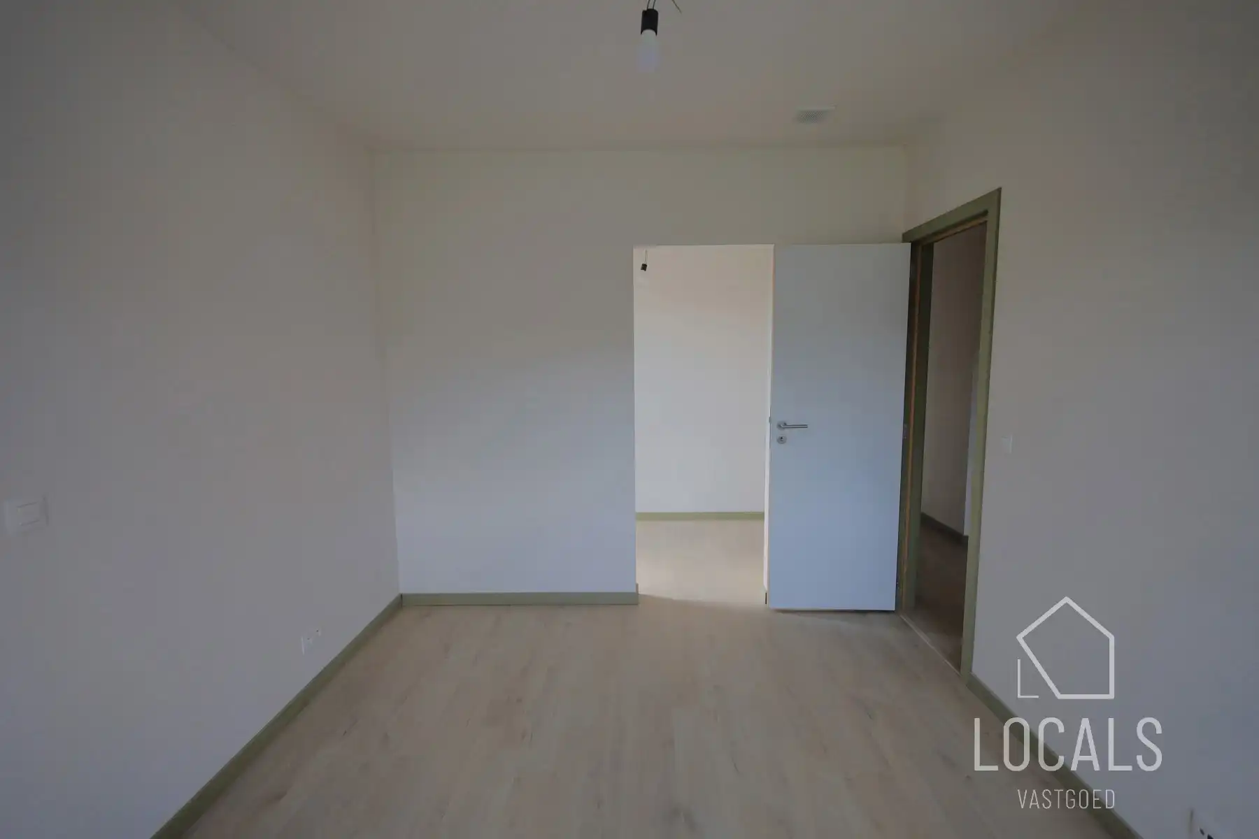 6% BTW mogelijk - moderne HO nieuwbouwwoning met carport foto 15