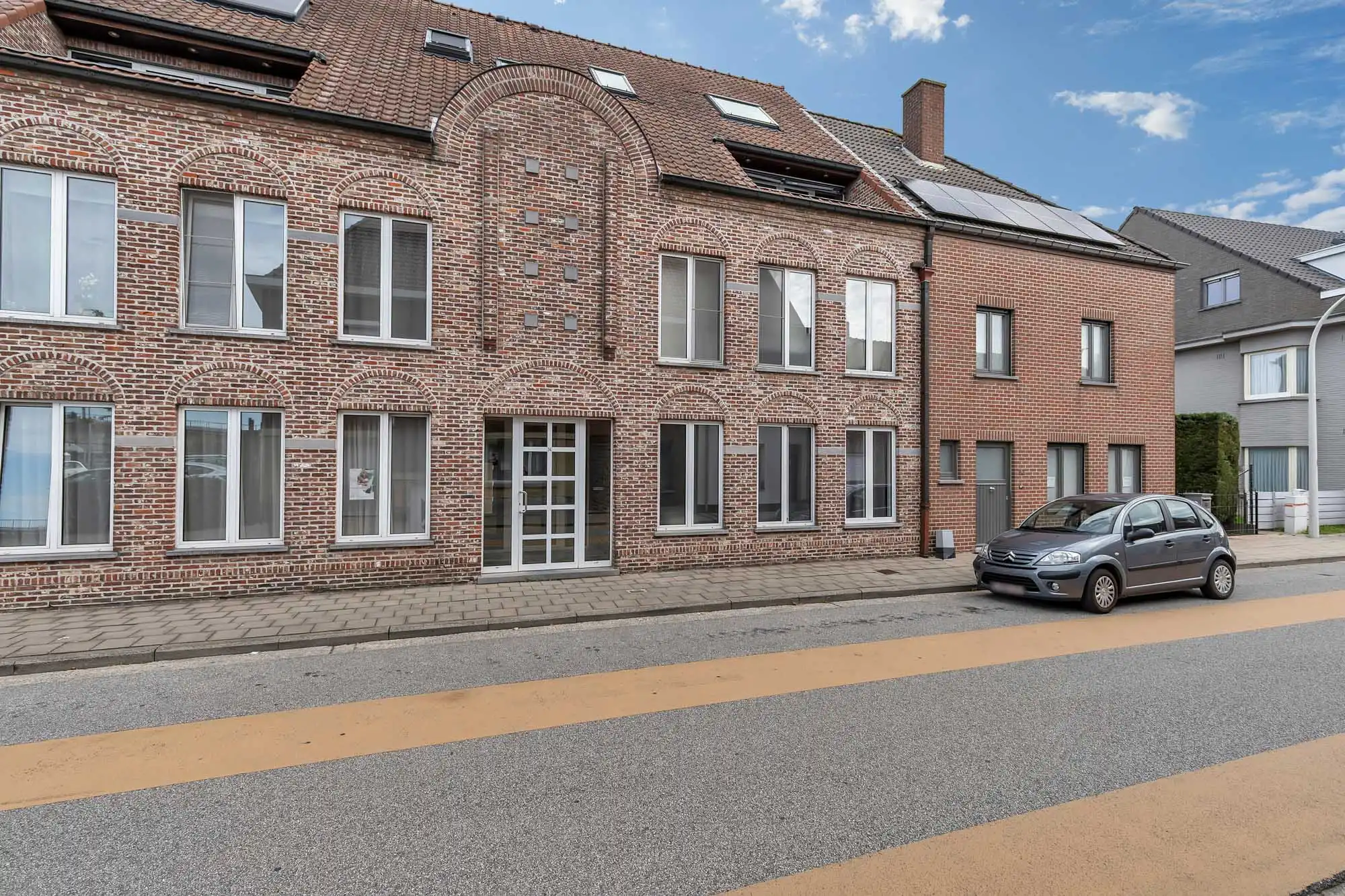 Hoofdfoto van de publicatie: Ruim gelijkvloers appartement met tuin en garage in Deinze