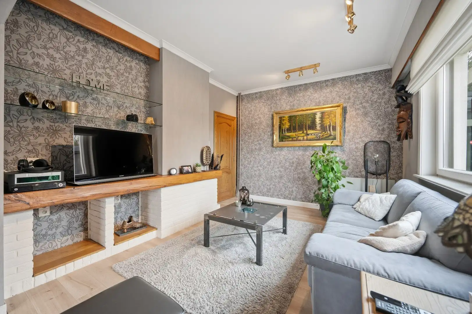 Instapklare woning met handelspand op een goede locatie foto 8