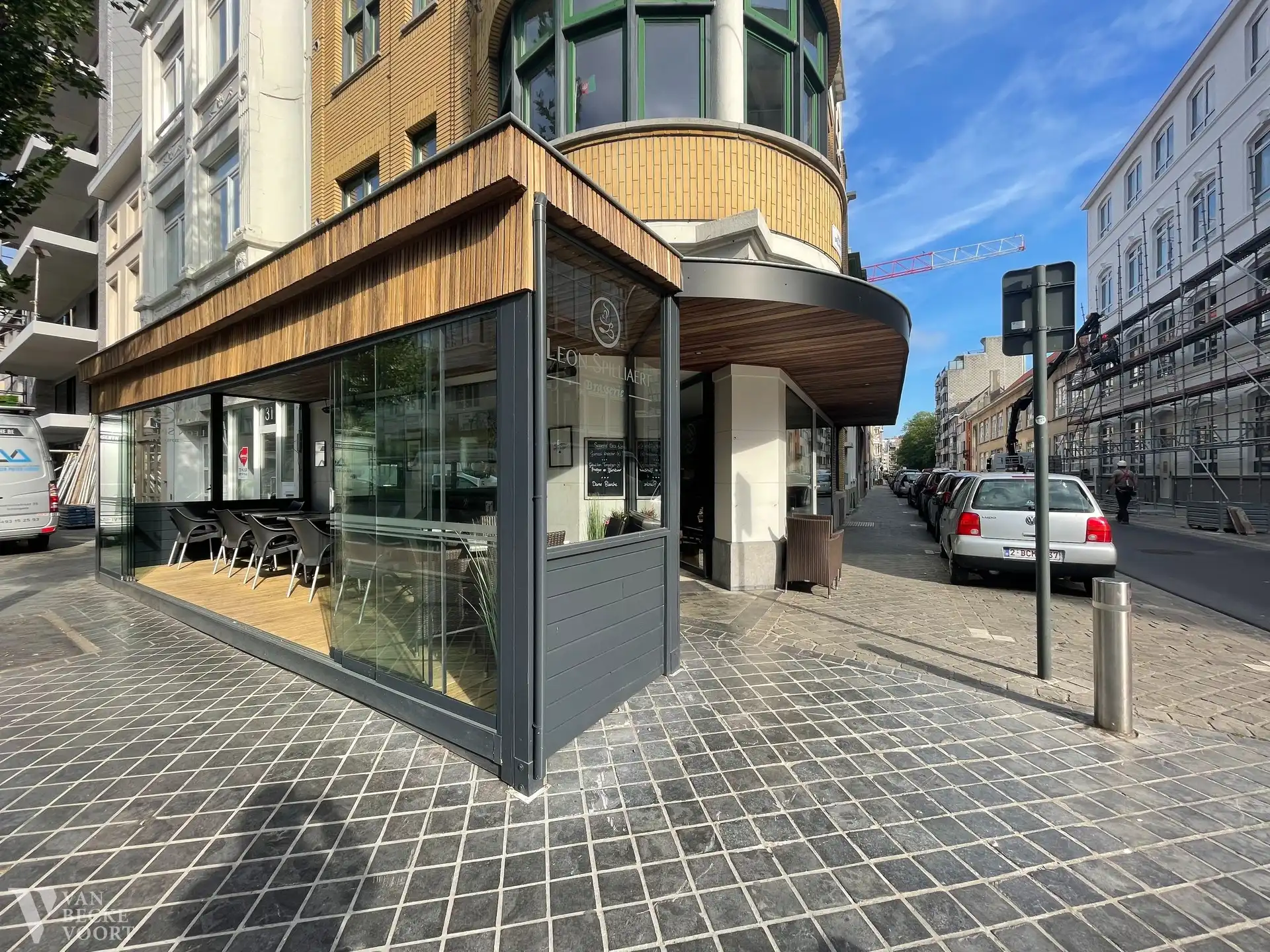 Brasserie "Leon Spilliaert" met nieuw overdekt terras foto 3