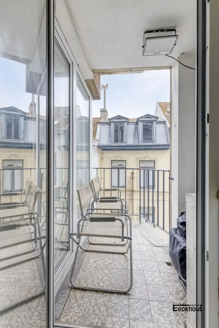 Mooi gerenoveerd appartement met terrasje in het centrum van Oostende! foto 11