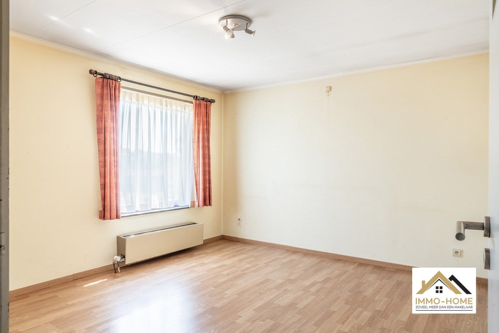 Mooie instapklare woning in rustige wijk te Evergem foto 14