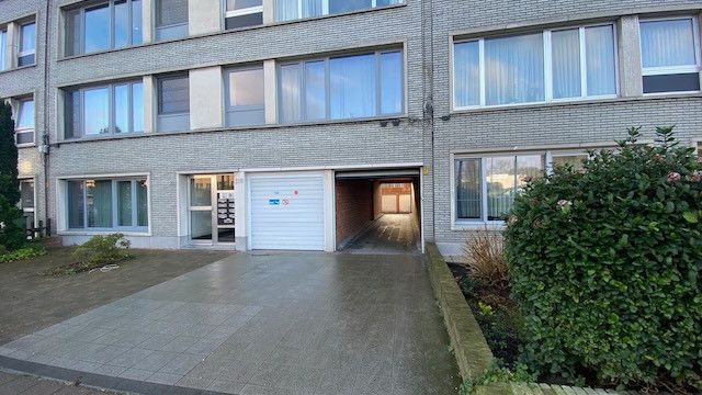 Zeer goed gelegen garagebox voor 1 wagen. foto 2