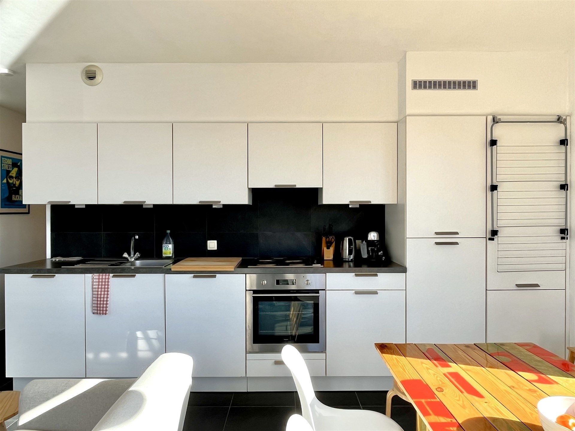 Gezellig appartement met 1 slaapkamer nabij Harmonie! foto 4