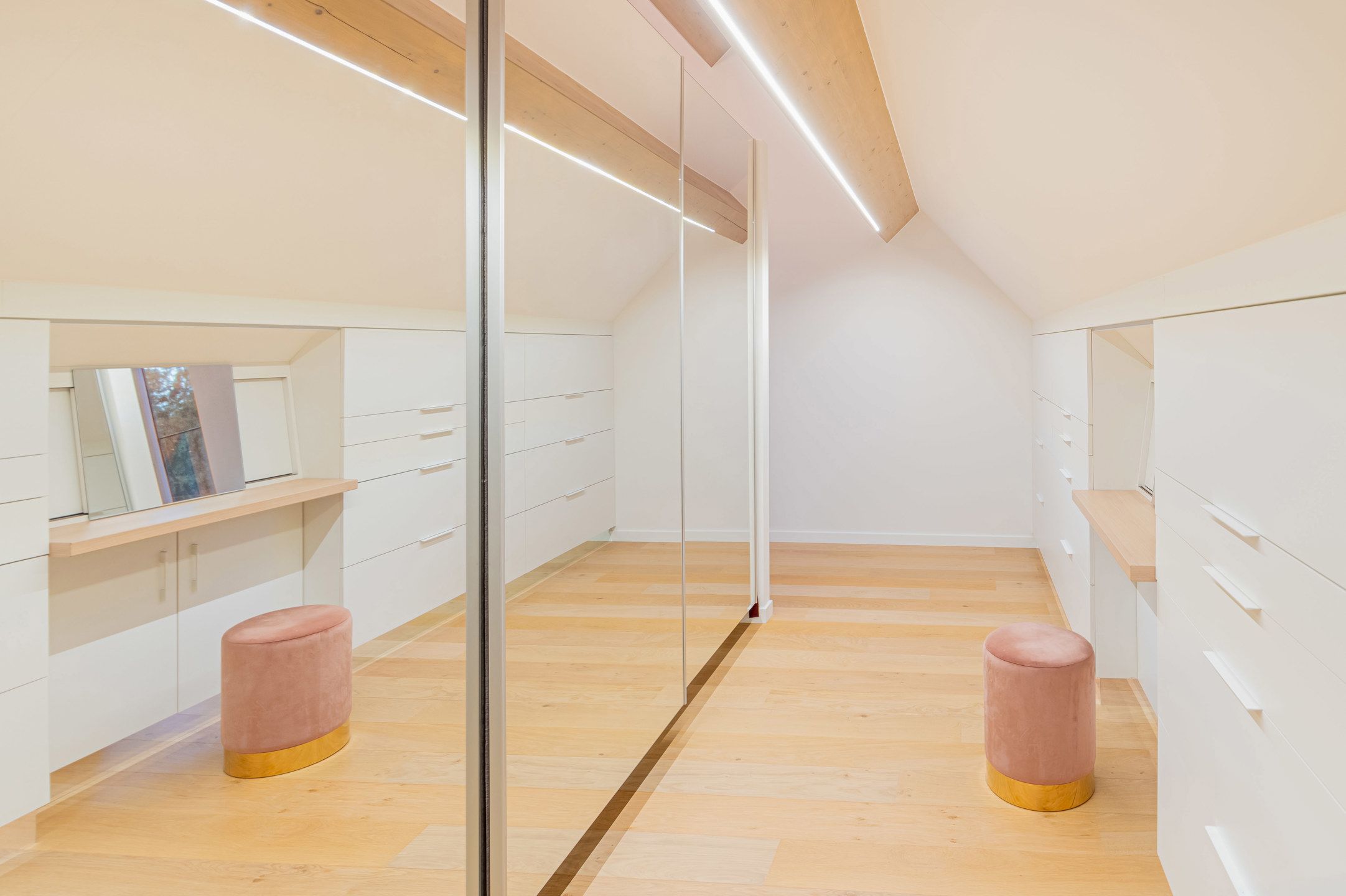 Moderne HOB met 4 (mogelijk 5) kamers en dubbele garage foto 29