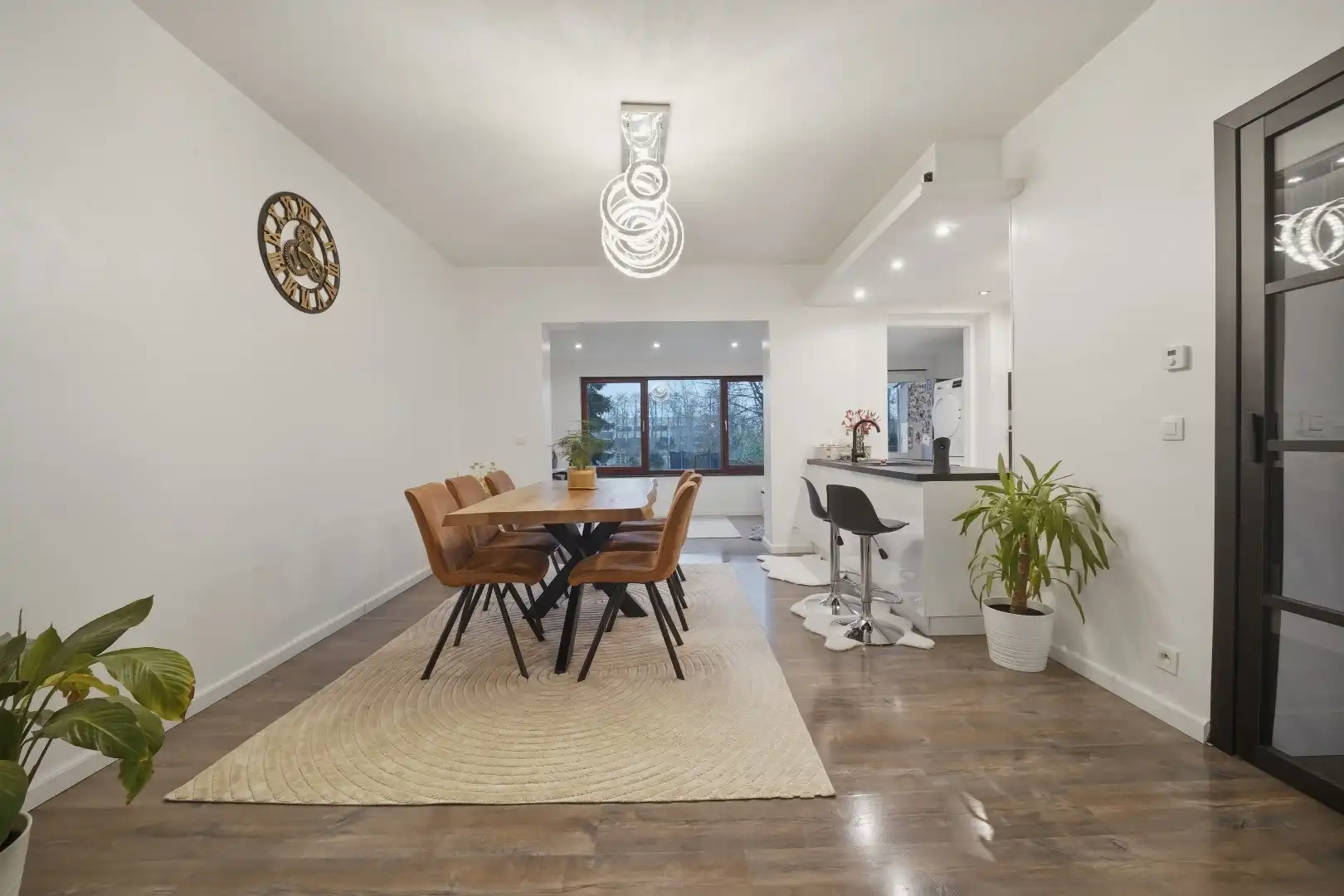 Instapklare woning met diepe tuin te Oostende foto 3