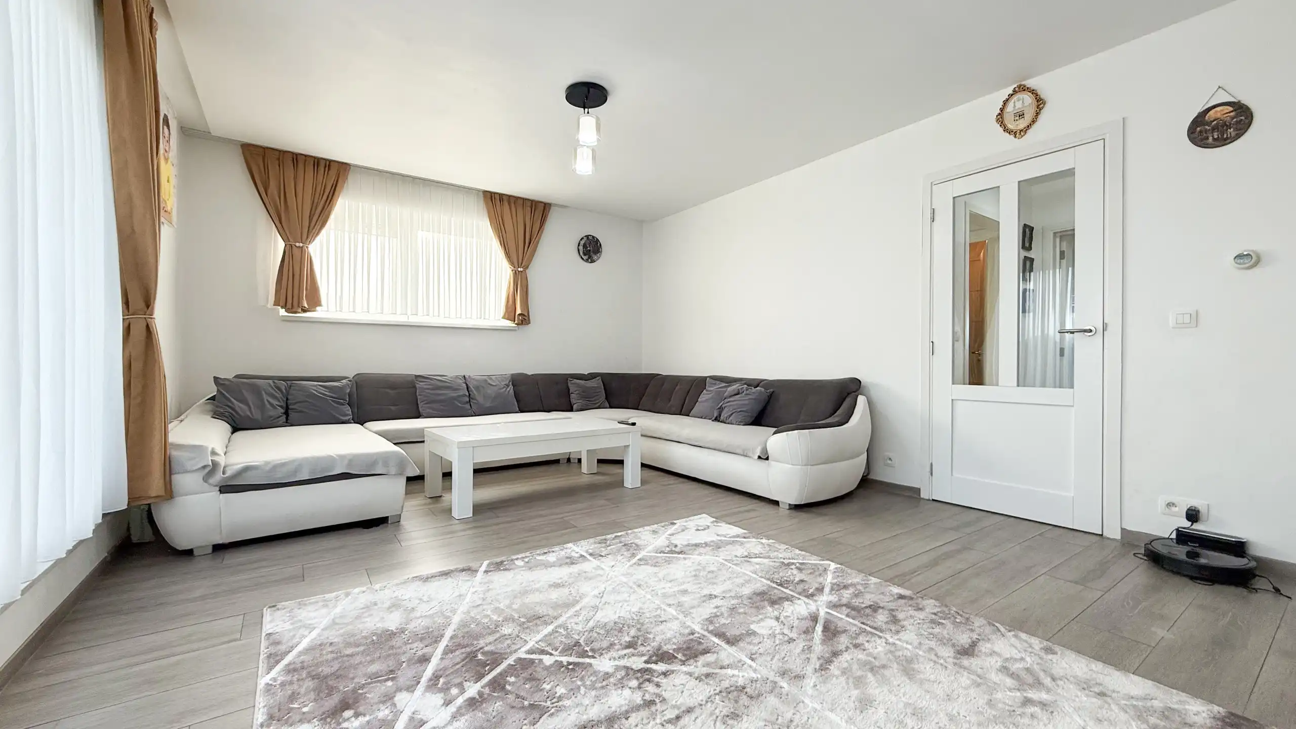 Ruim instapklaar duplex app in Paal, 108m², 3 slpks foto 5