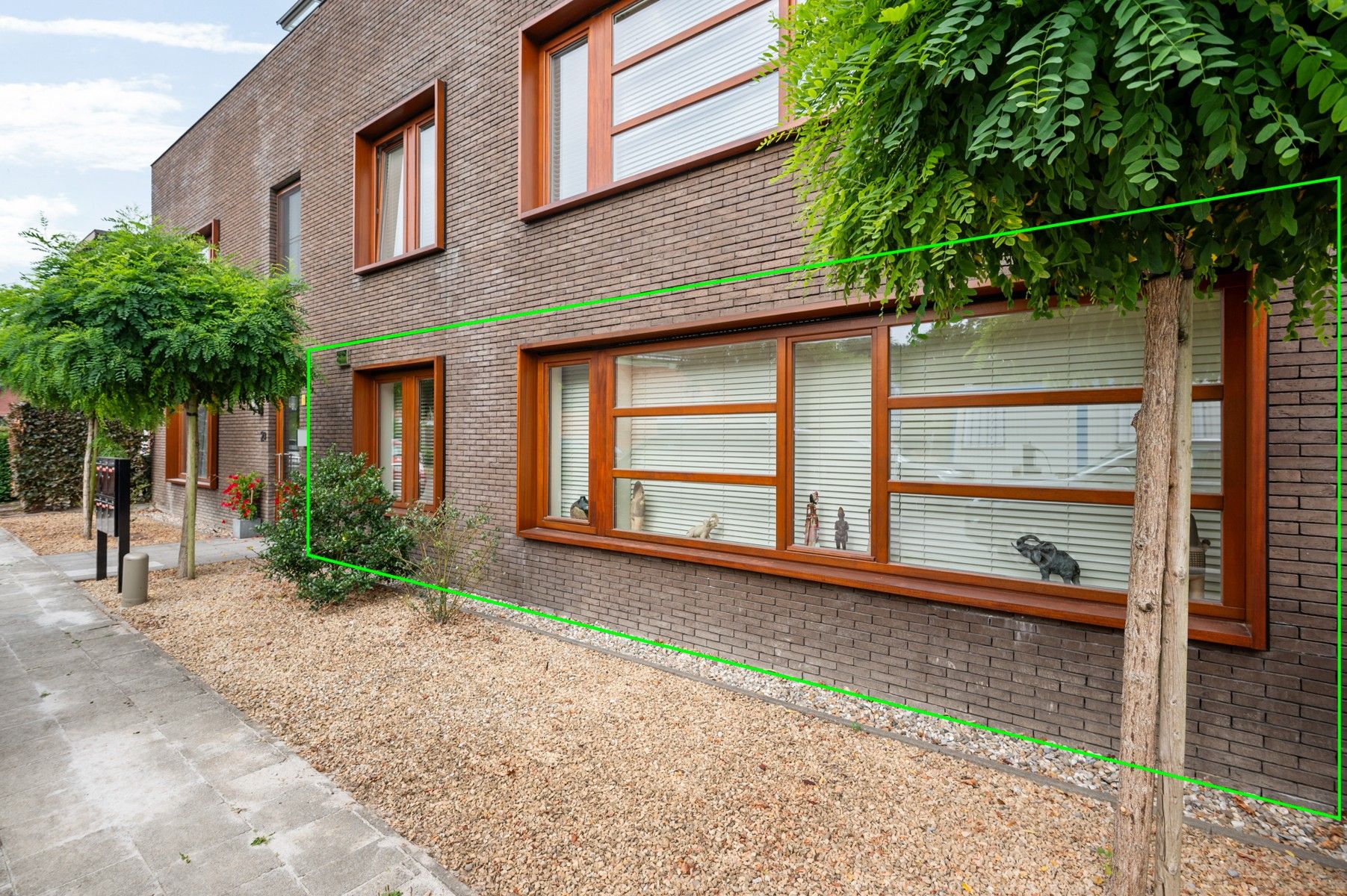 Recent appartement met terras, 2 slaapkamers en bureauruimte foto 29
