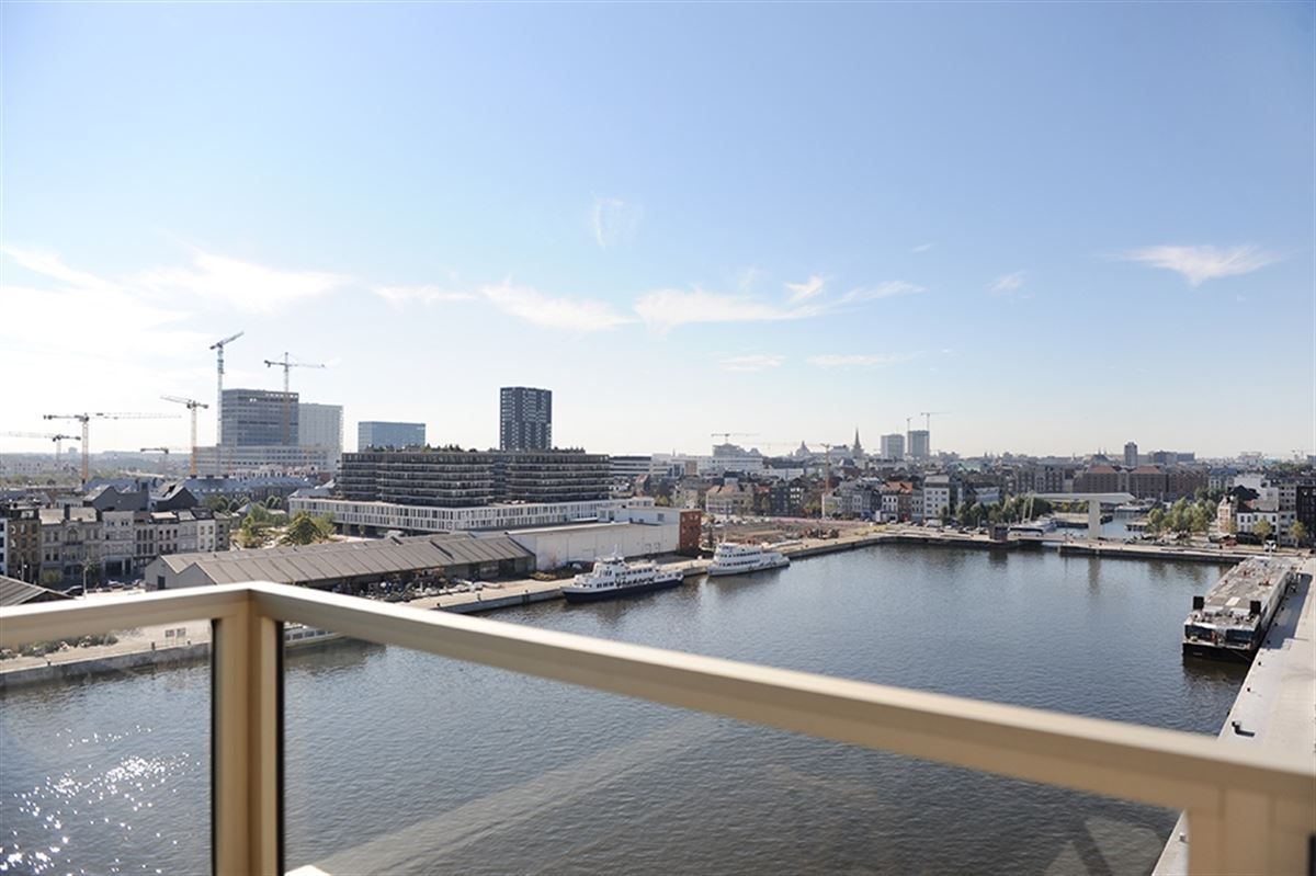 1-slaapkamerappartement met terras en zicht op het Kattendijkdok foto 17