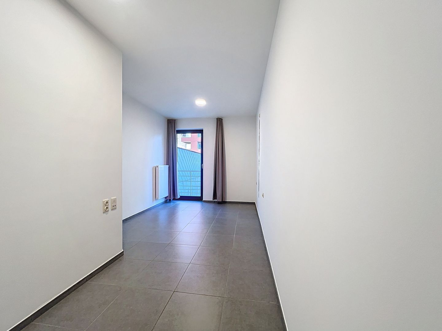 Instapklaar twee slaapkamer appartement op 500m van zee, EPC label B foto 5