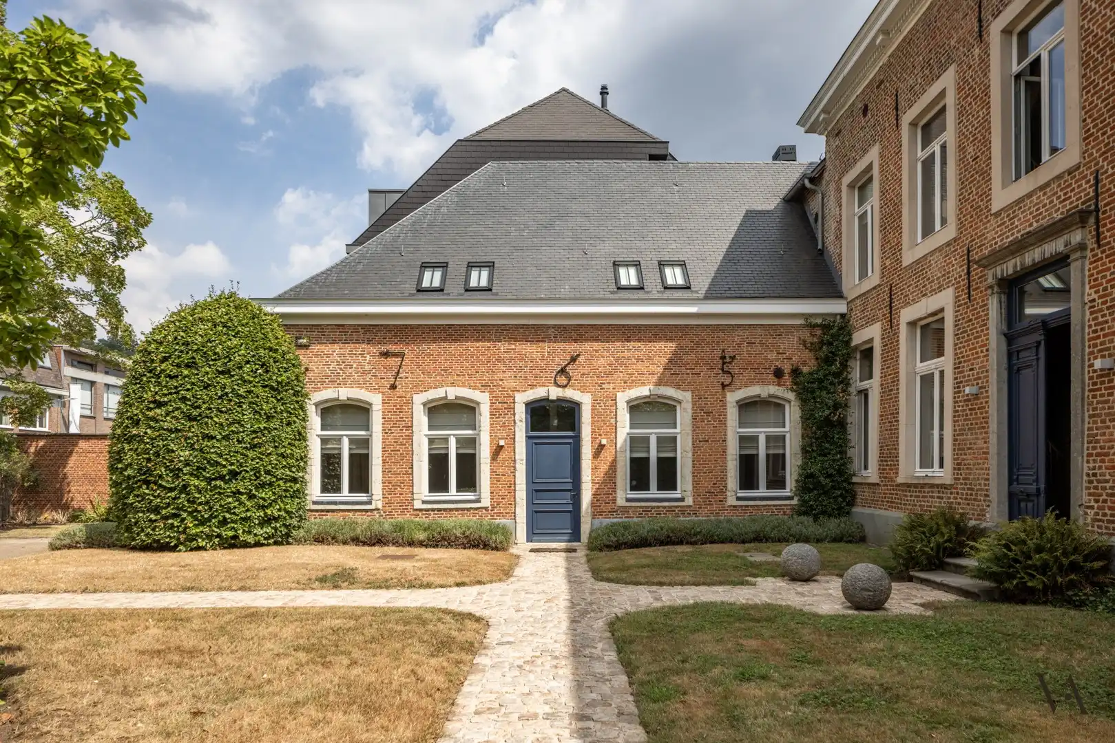 Karaktervolle abdiswoning met 3 slaapkamers en tuin in historisch Abdiskwartier foto 3