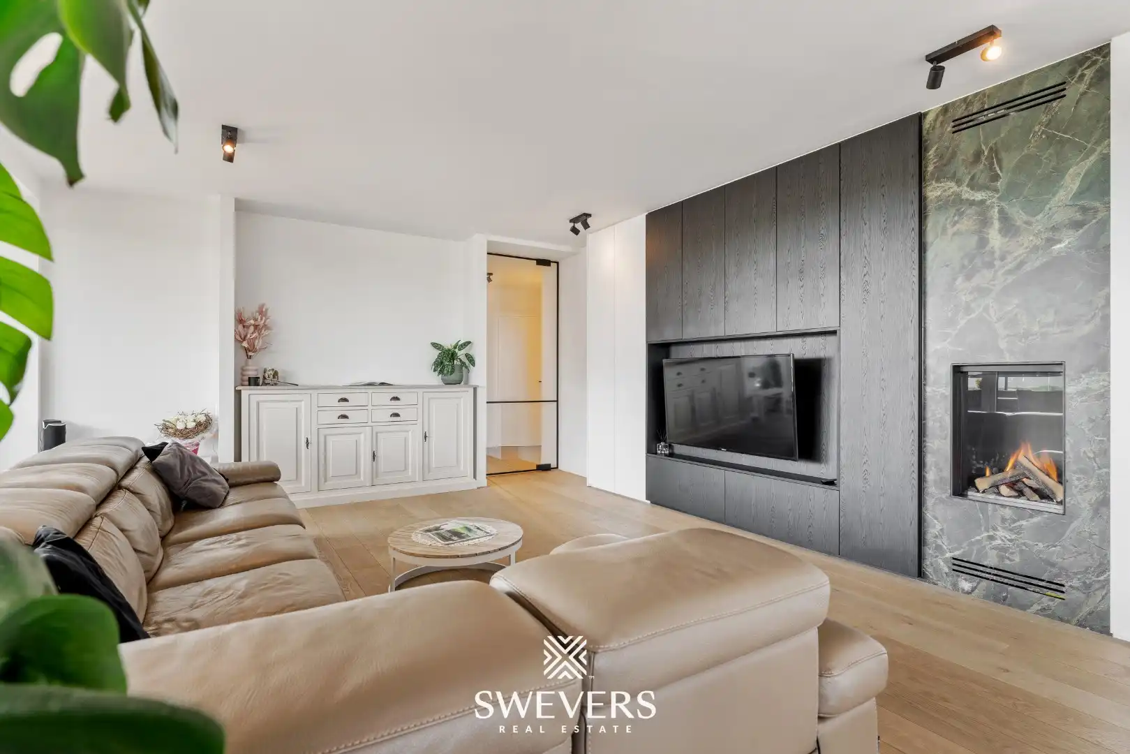 Adembenemend luxueus appartement (216m²) op Zuidzicht met riant terras rondom (223 m²) foto 6