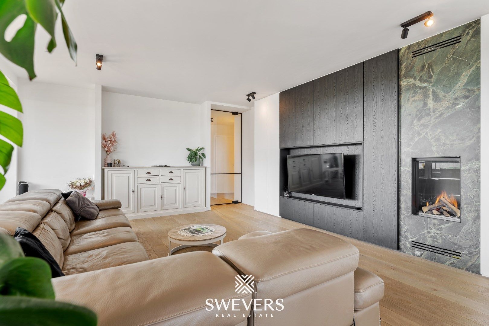 Adembenemend luxueus appartement (216m²) op Zuidzicht met riant terras rondom (223 m²) foto 6