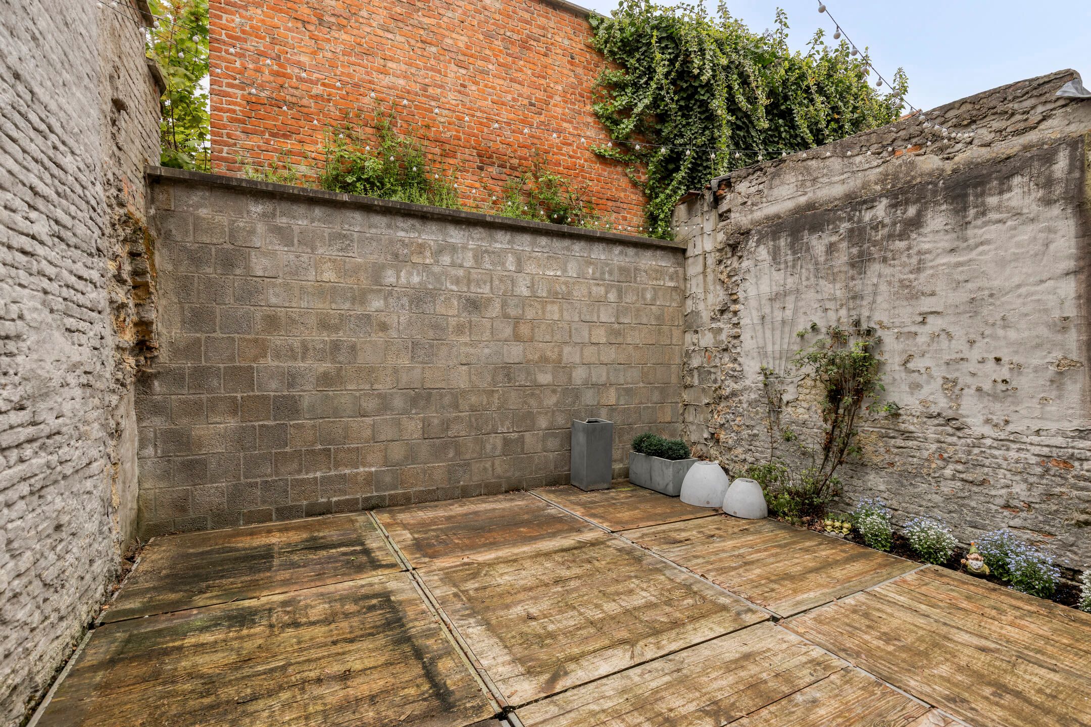 Gerenoveerde rijwoning op toplocatie! foto 11