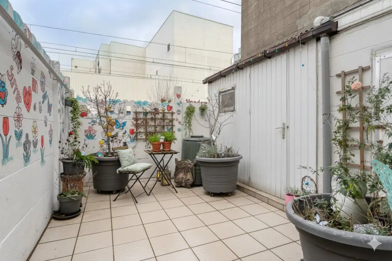 Instapklaar huis te koop nabij het centrum van Izegem. foto 7