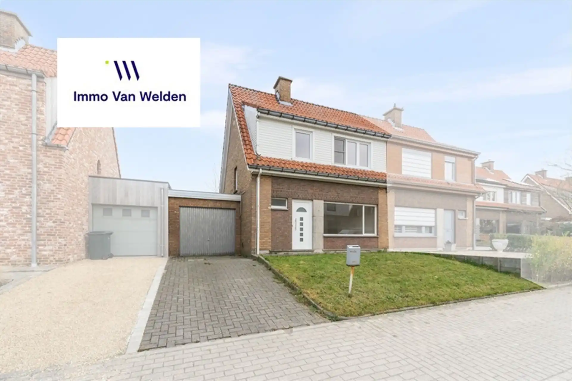Te renoveren halfopen woning met garage en tuin in landelijke omgeving te Wortegem-Petegem. foto 4