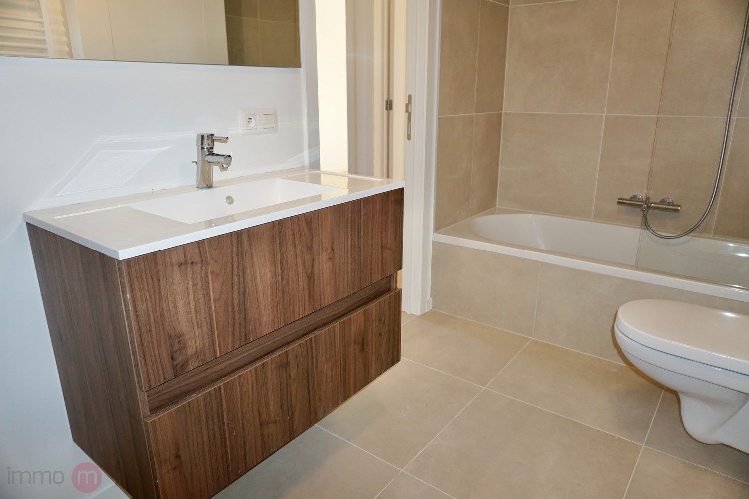 Nieuwbouwwoning te huur met 3 slaapkamers, tuin en parkeerplaats foto 26