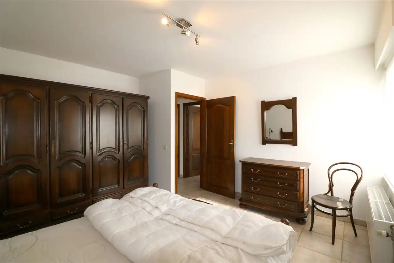 Gusting gelegen woning met 3 slp, garage en tuin foto 16