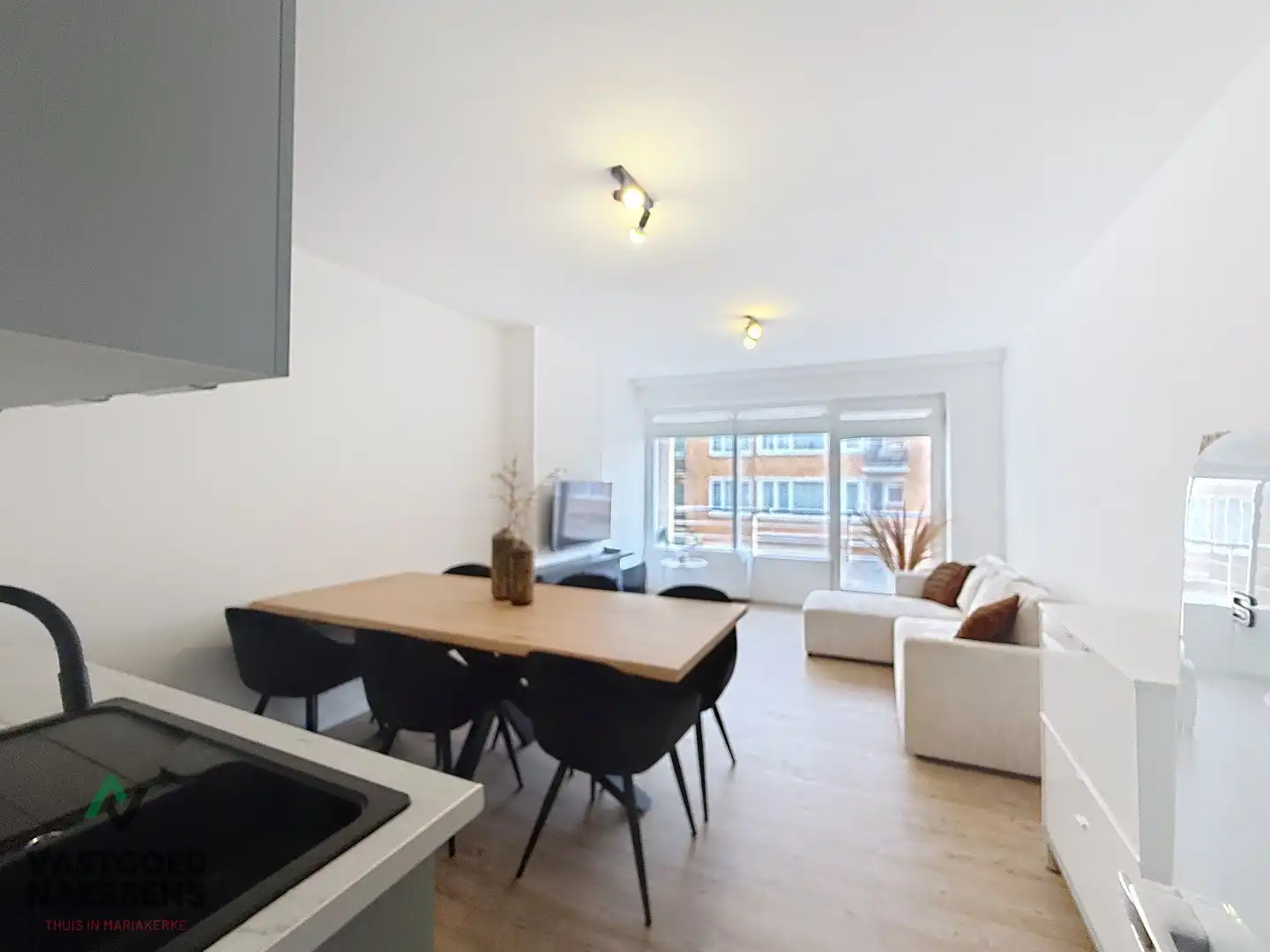 GERENOVEERDE STUDIO MET ZIJDELINGS ZICHT OP ZEE foto 7