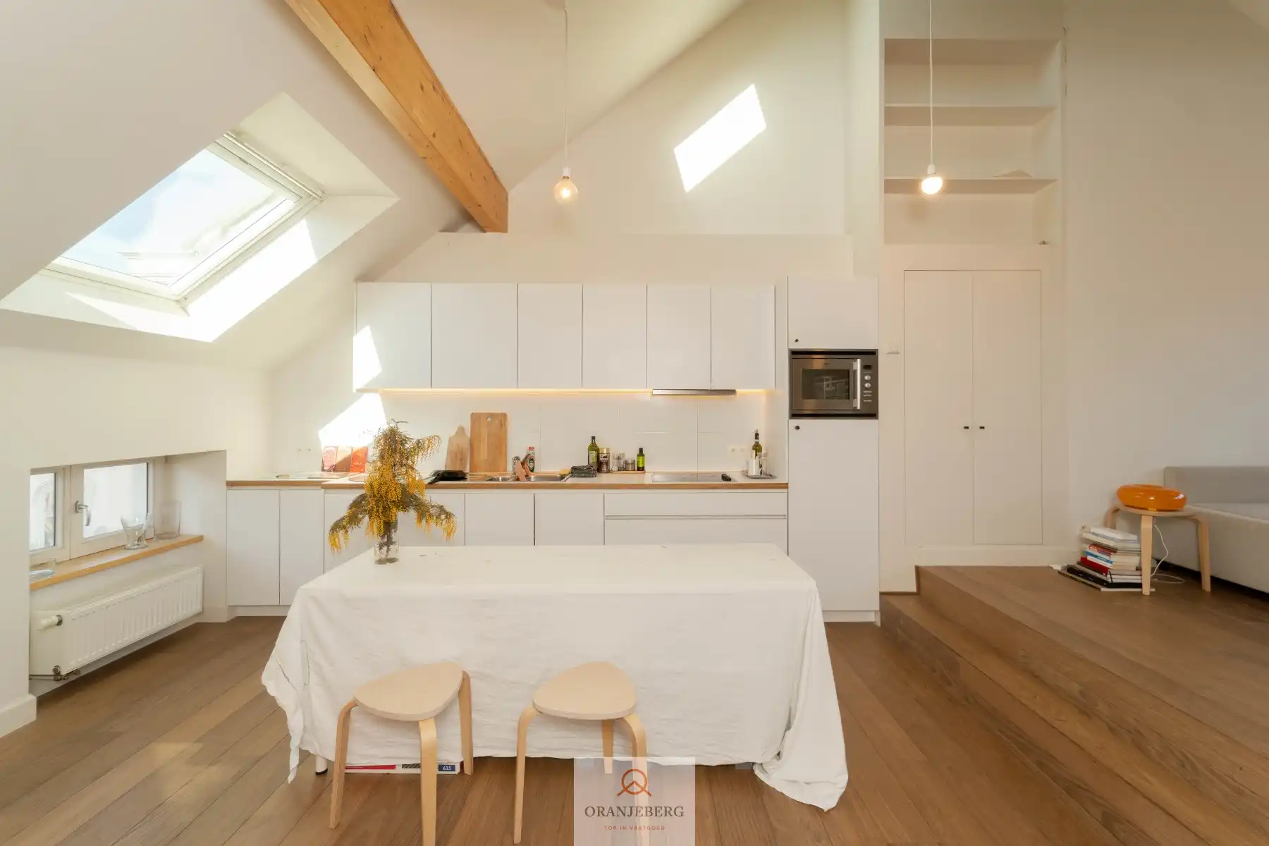 Duplex-penthouse/loft in hartje Gent! foto 4