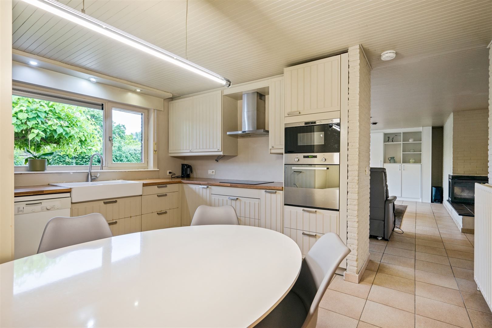 Karakteristieke laagbouwwoning met 3 slk op ca. 1.400m2 foto 12