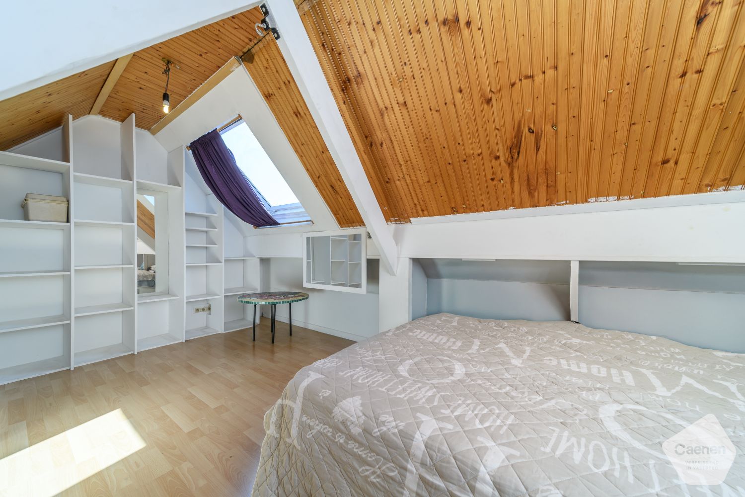 Ontdek deze ruime en gezellige rijwoning met een uiterst centrale ligging! foto 14