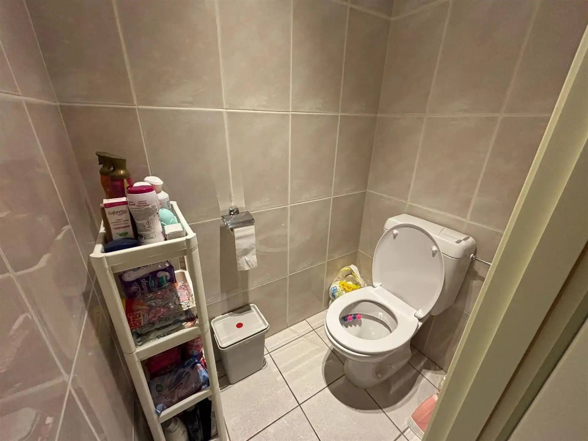 Ruim appartement met twee slaapkamers en terras in centrum Aalst foto 8