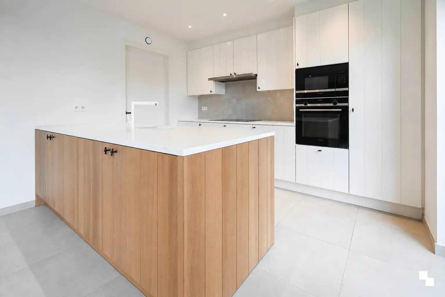 Prachtige nieuwbouwwoning op rustige locatie foto 5