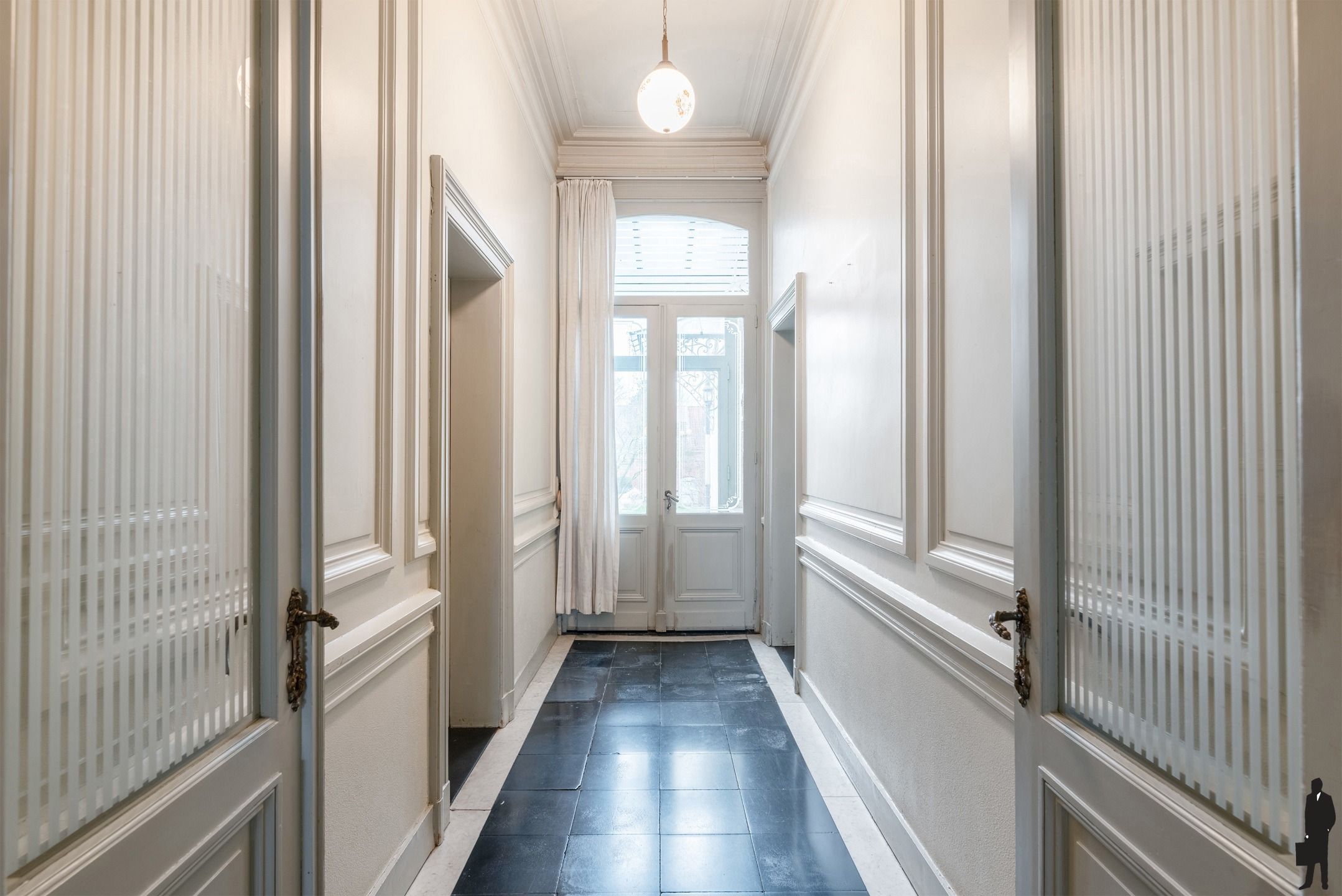 Uniek en imposant halfopen herenhuis met zuidtuin foto 5