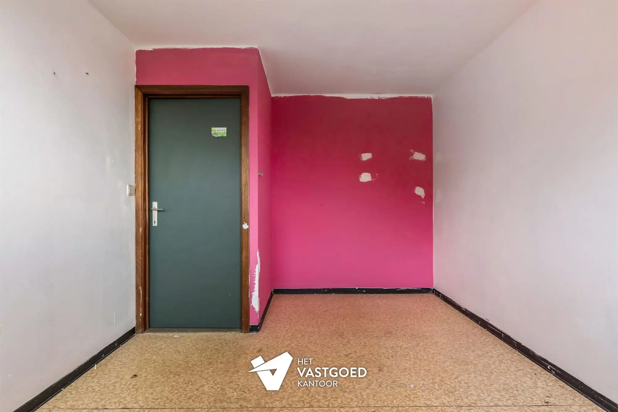 TE RENOVEREN WONING MET 3 SLAAPKAMERS OP CENTRALE LIGGING IN KOERSEL-CENTRUM foto 14