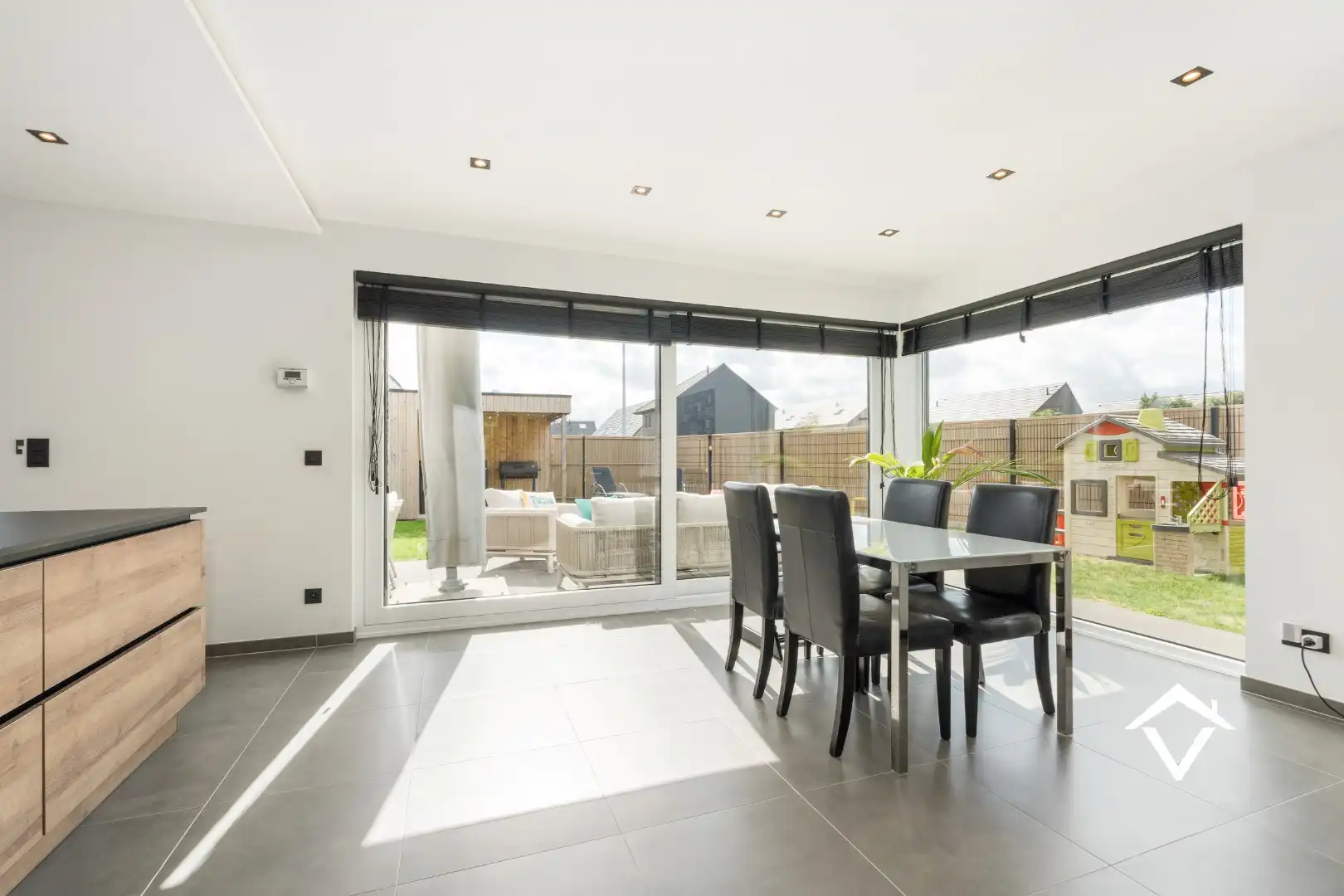 Instapklare woning met 3 slaapkamers en garage te Middelkerke foto 5