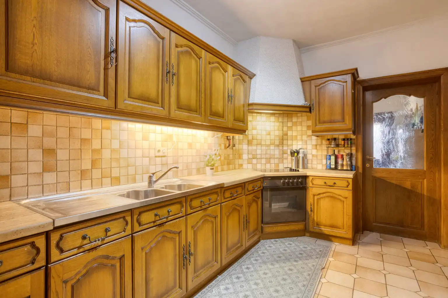 WONING MET RUIME TUIN & ATELIERRUIMTE IN BOUTERSEM foto 7