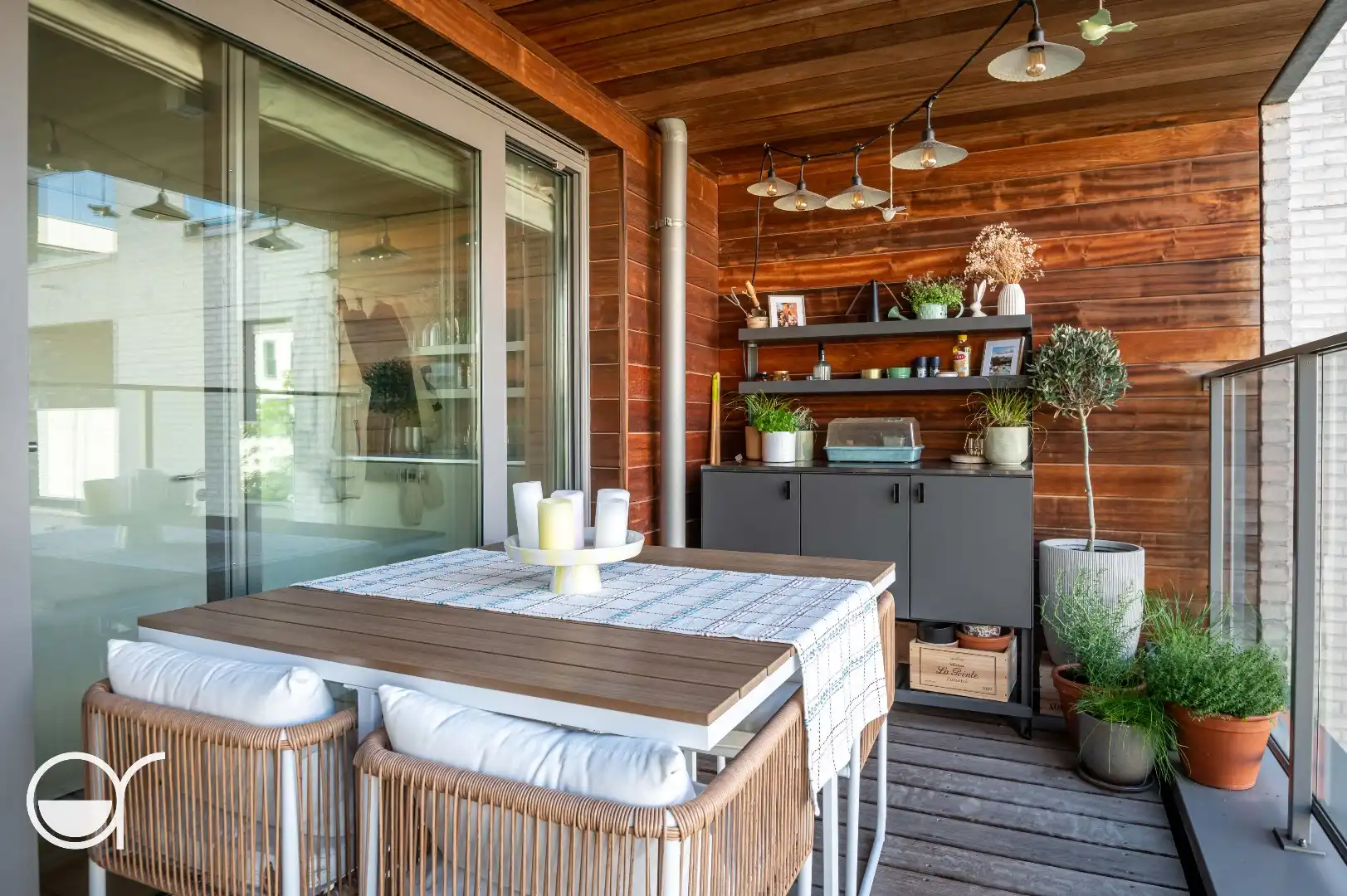 2 slaapkamerappartement met groot terras foto 3