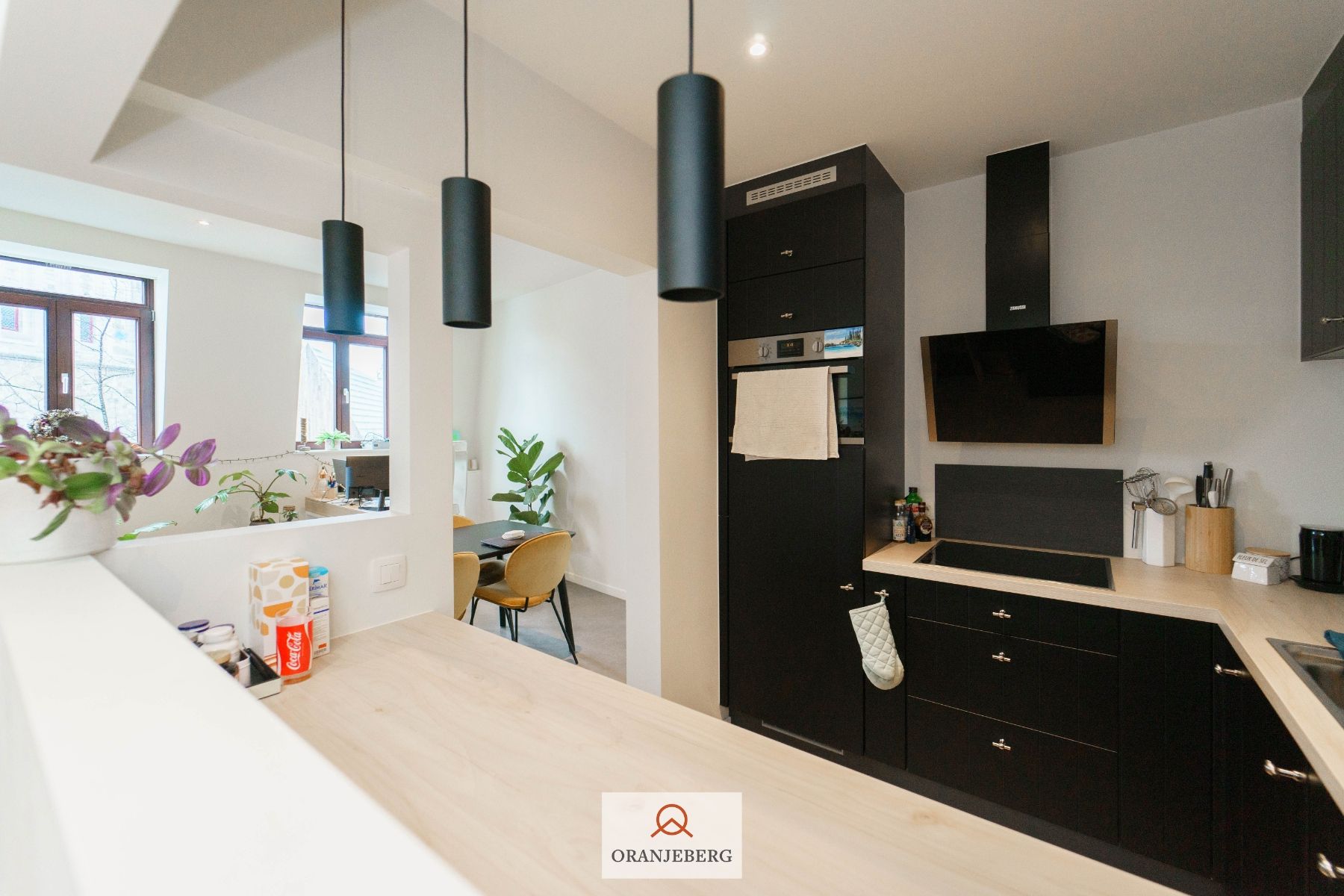 Uniek gelegen gerenoveerd appartement in hartje Gent op het Sint-Baafsplein foto 15