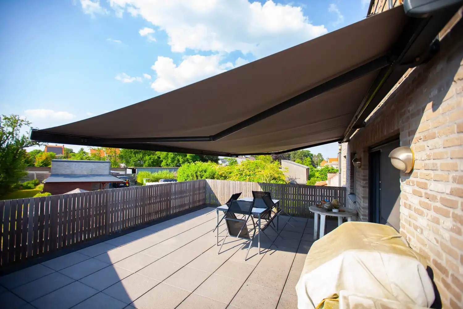 Appartement 1ste verdieping met ruim terras. foto 14