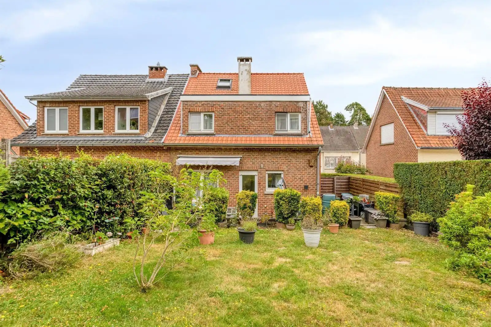 Woning met 3 slaapkamers te Sint-Genesius-Rode foto 2