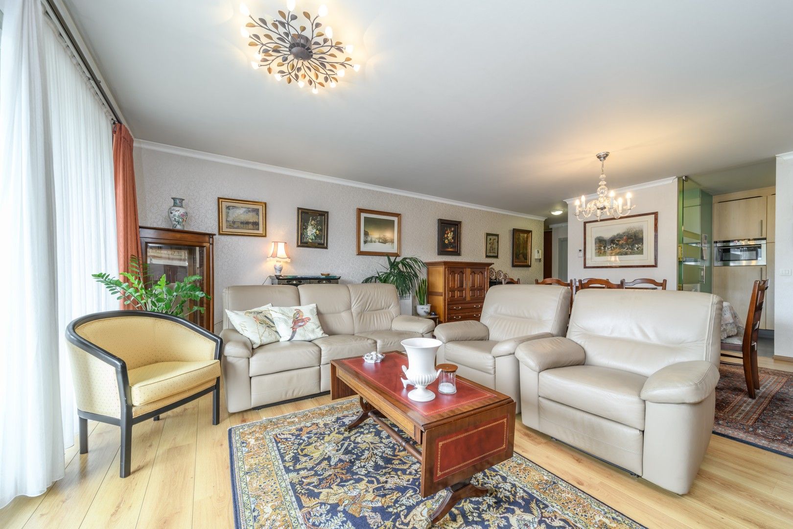 Instapklaar 2-slaapkamer appartement foto 2