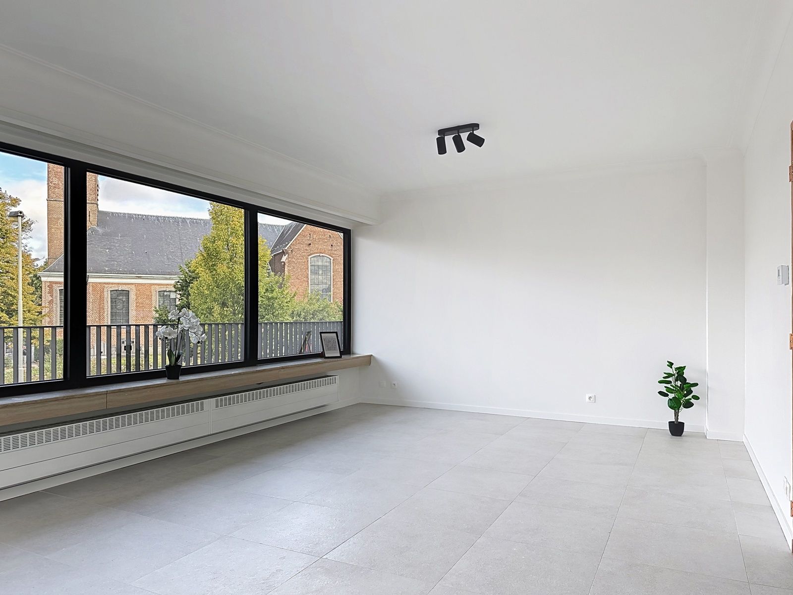 Gerenoveerd appartement in centrum Aartselaar foto 26