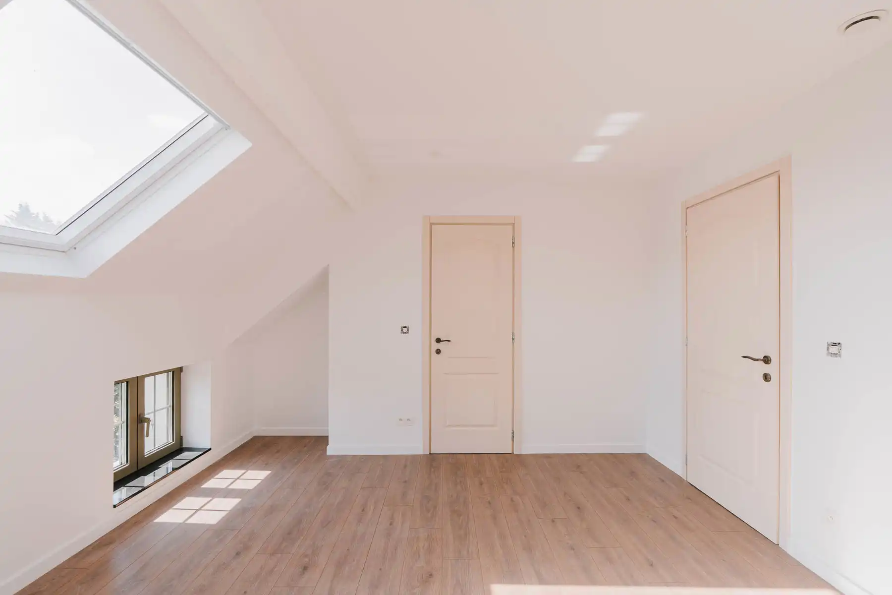 Prachtige, kwalitatief gerenoveerde villa op toplocatie foto 18