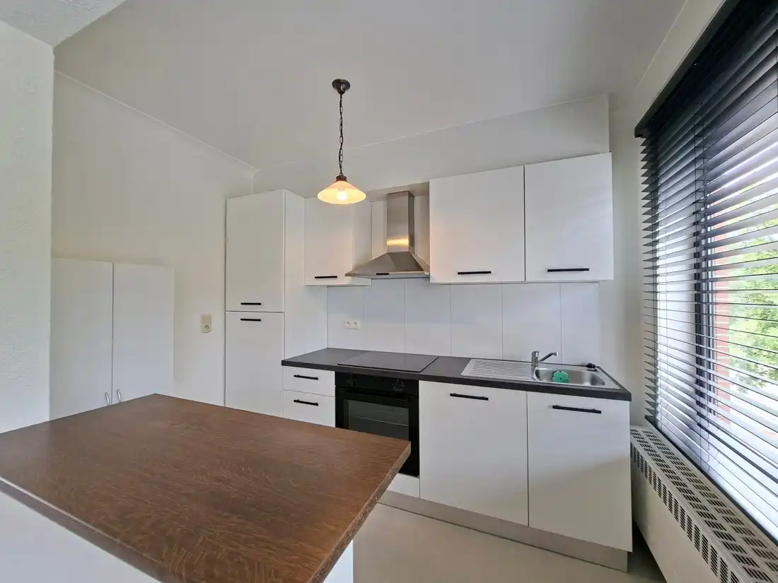 Leuk gerenoveerde rijwoning te Kiewit (Hasselt) foto 8