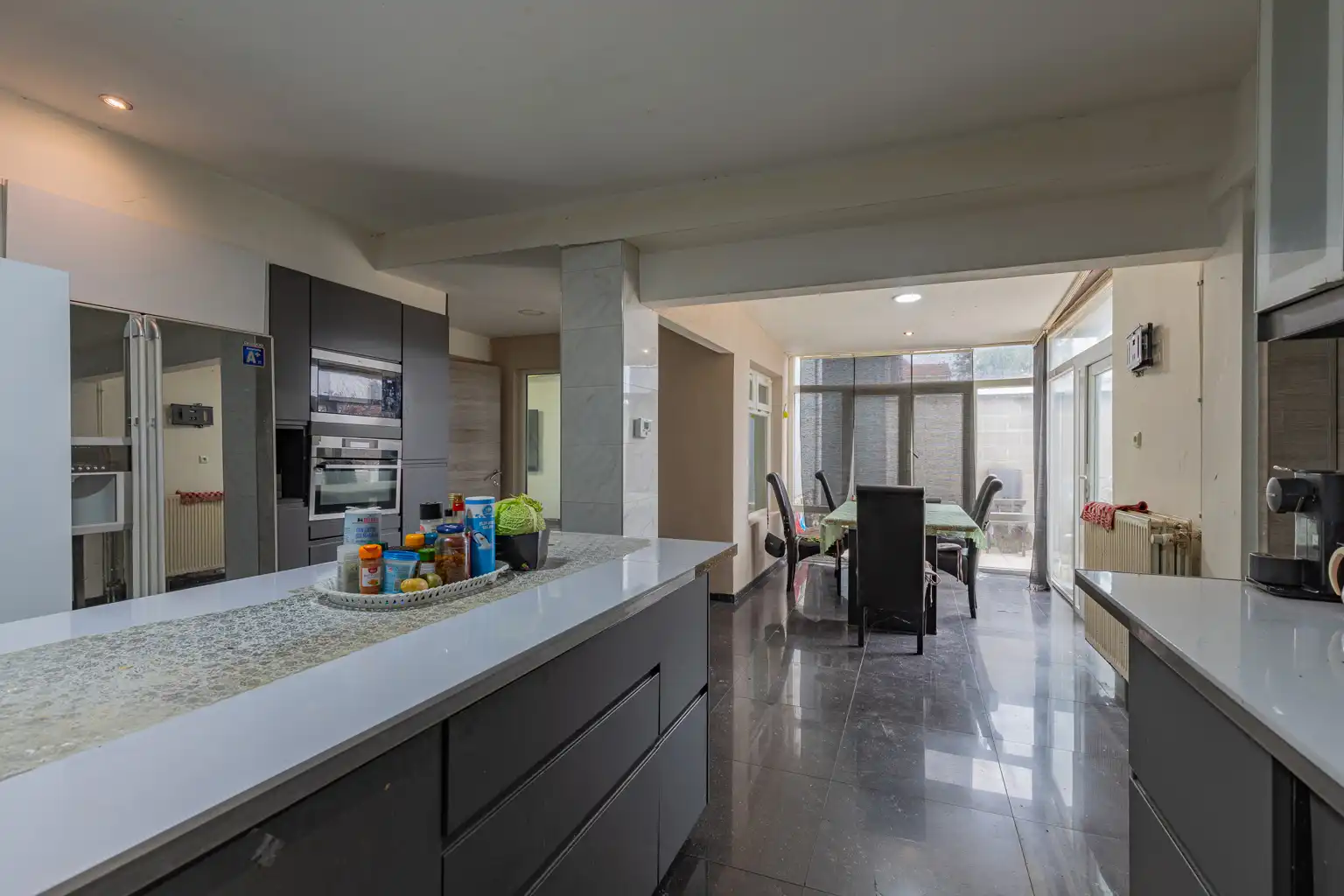 Goed gelegen gezinswoning met 5slpk in Opwijk centrum! foto 6