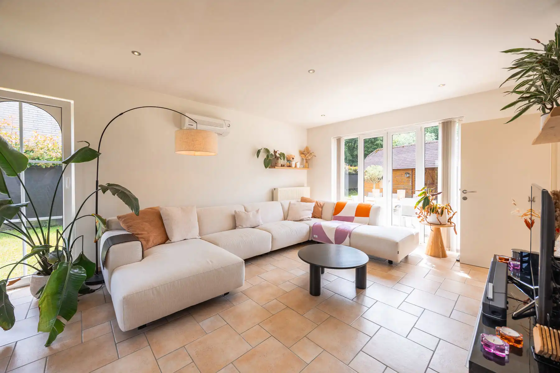 Rustig gelegen, energiezuinige gezinswoning met tuin foto 6