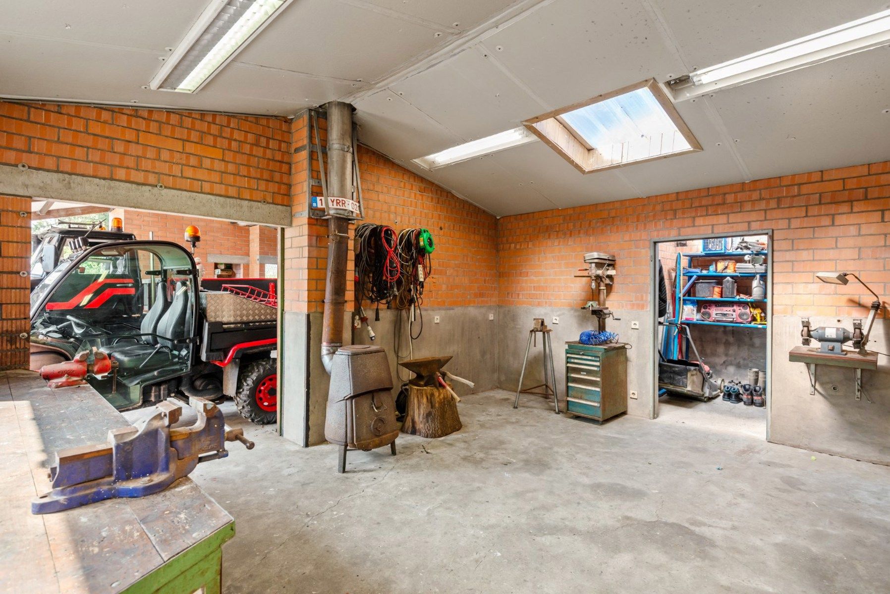 Ruime villa met 5slk en verwarmd zwembad op 2450m² foto 24