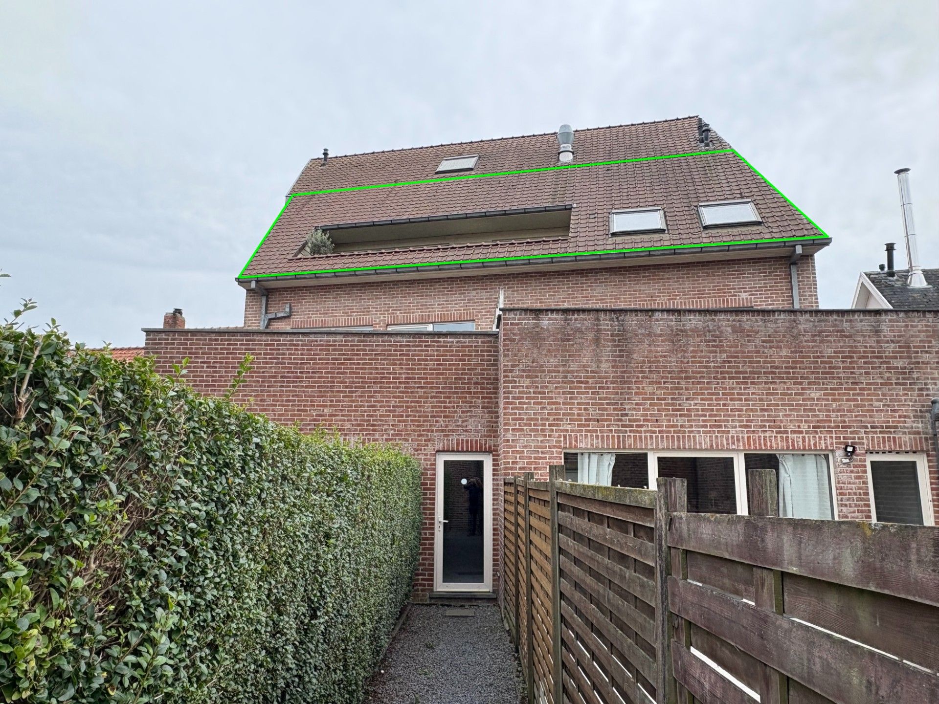 Ruim appartement met 2 slaapkamers en garage foto 12