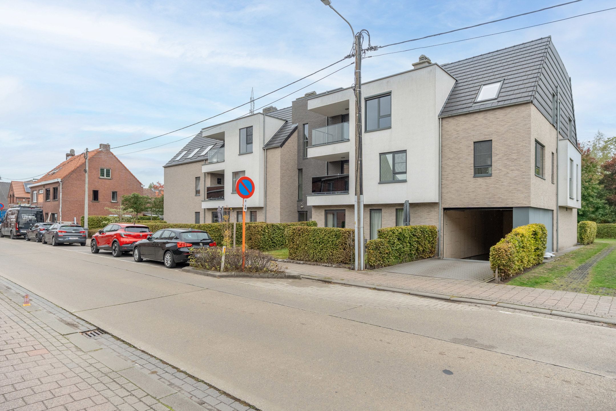 Gezellig 2-slaapkamer app met terras, berging en autostaanplaats. foto 21