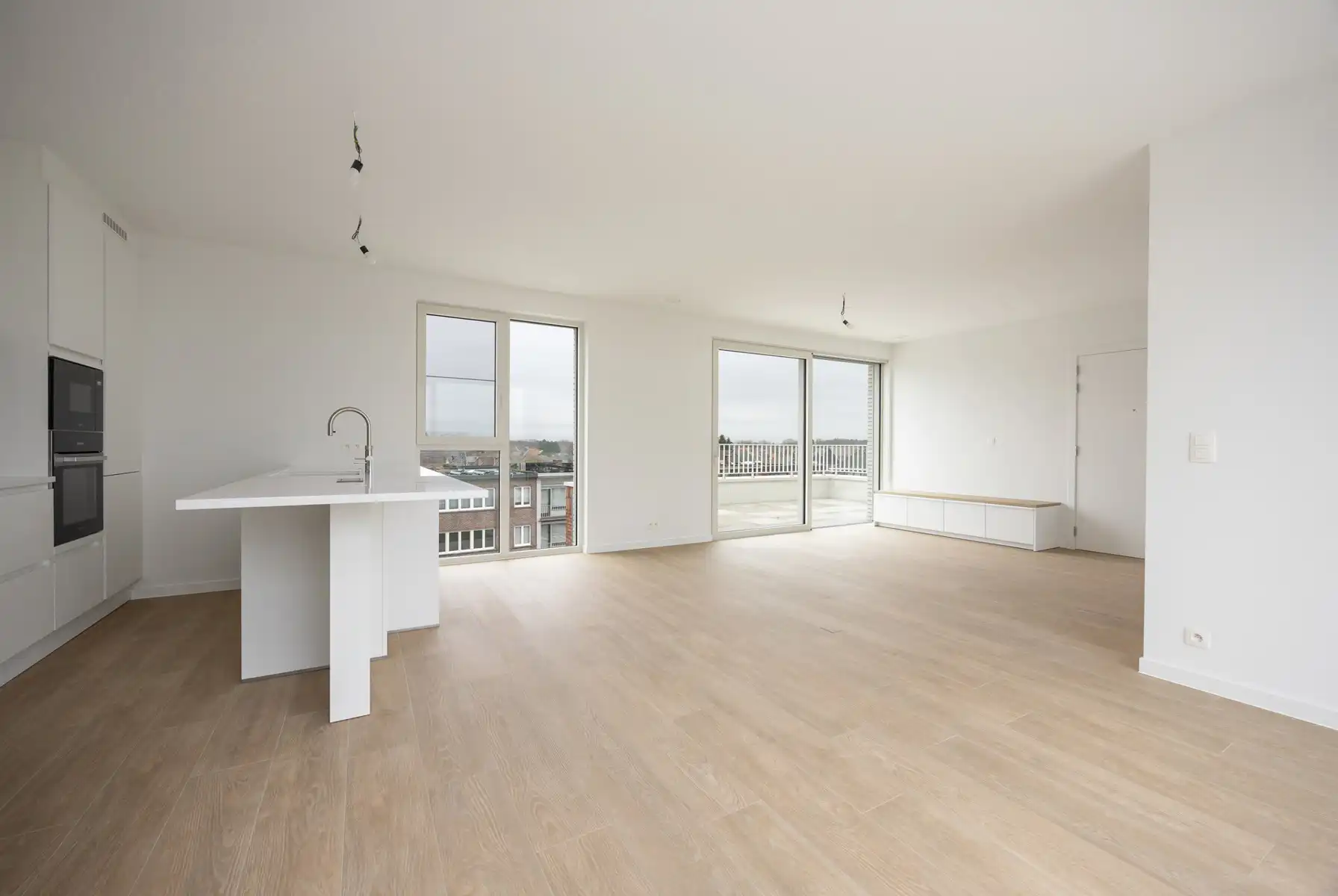 ENERGIEZUINIGE PENTHOUSE MET 2 RUIME TERRASSEN foto 2