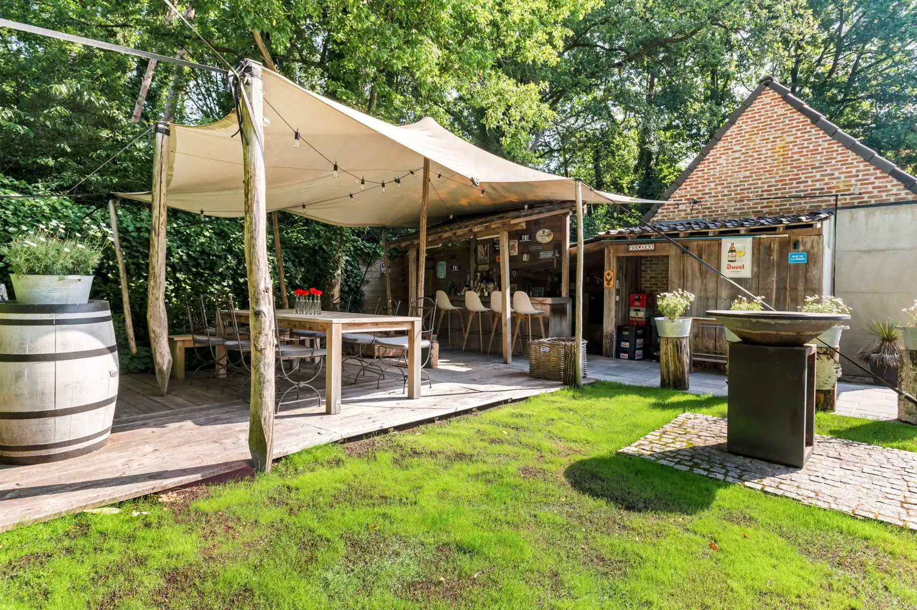 IN OPTIE !! Charmante en ruime villa met zwembad foto 4